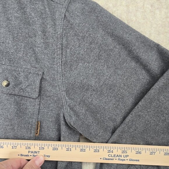 Legendary Whitetails Buck Camp Flannel Shirt XL Gray Long Sleeve Button-Up - Picture 7 of 7